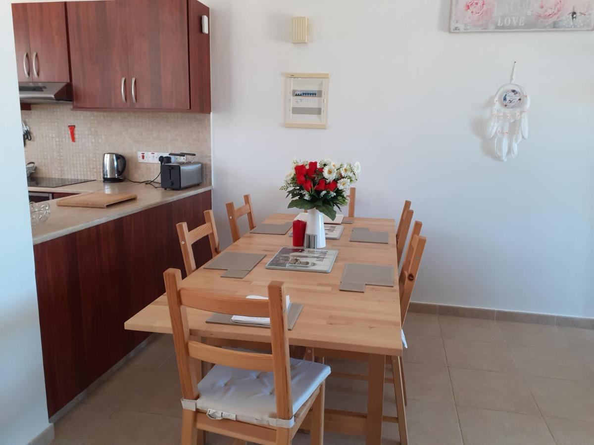 Villa Beautiful 2-Bed House In Mandriá Exterior foto