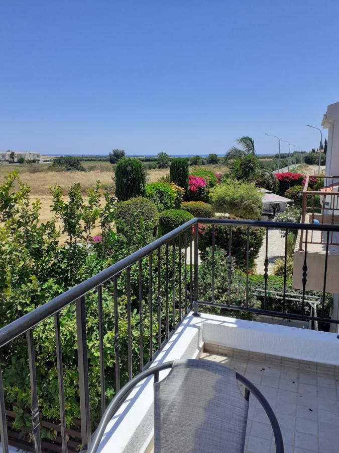 Villa Beautiful 2-Bed House In Mandriá Exterior foto